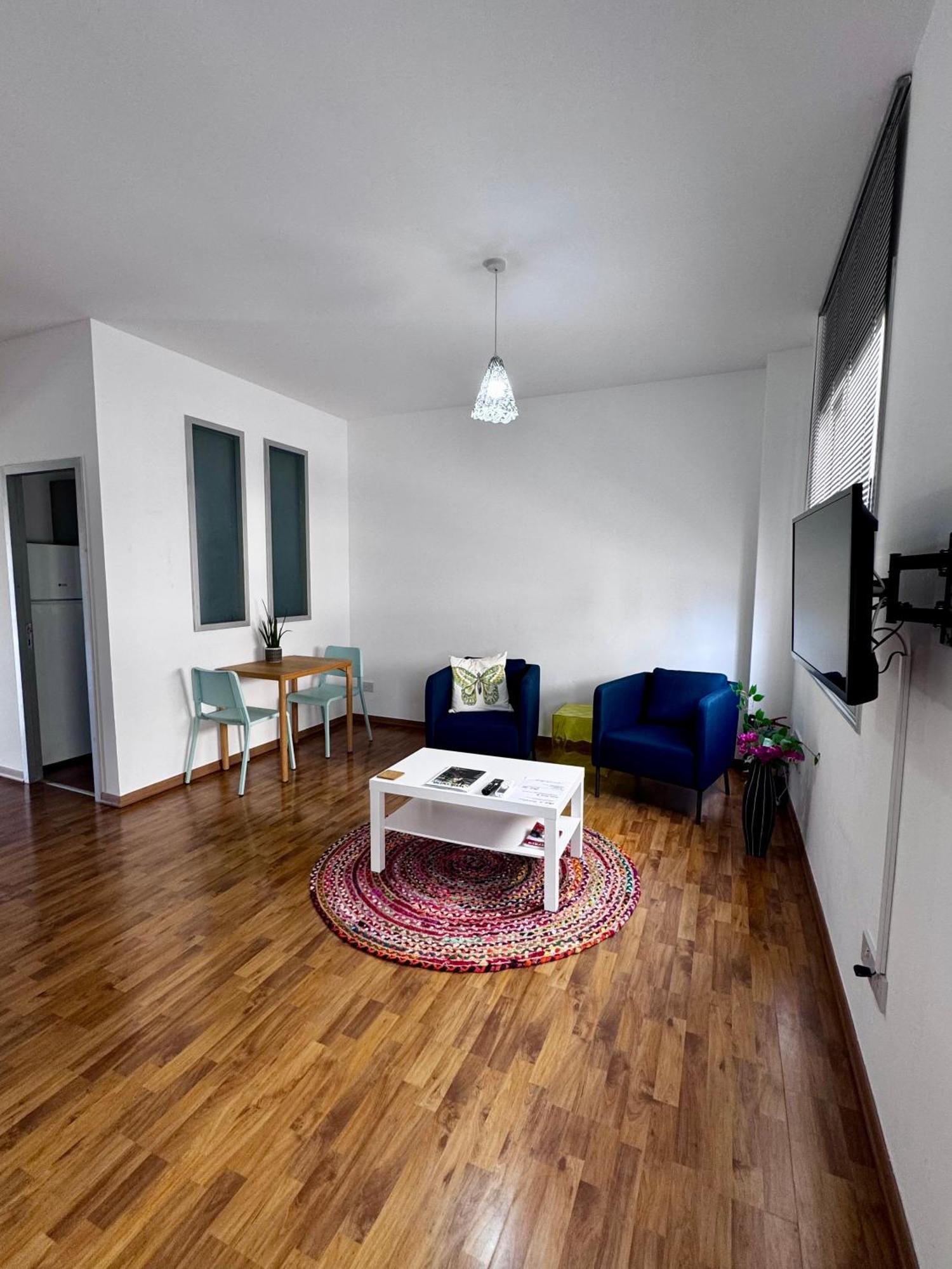 Lovely Studio Apartment In Pafos Εξωτερικό φωτογραφία